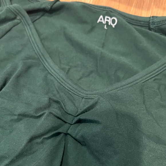 COPY - ARQ Gently Used V-Neck Bodysuit - Picture 3 of 4